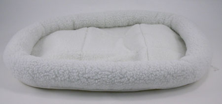 .054 PET BED - SHEEP FUR - WHITE PLUSH SLEEPING COMFORT