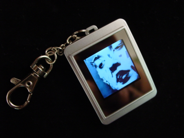 HOT Digital Picture PHOTO FRAME 1.5" USB KEYCHAIN PICS