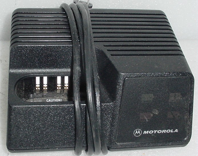 Motorola Battery Charger NTN4734B