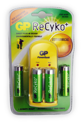 4AA Batteries + Charger for Digital Camera  PRECHARGED