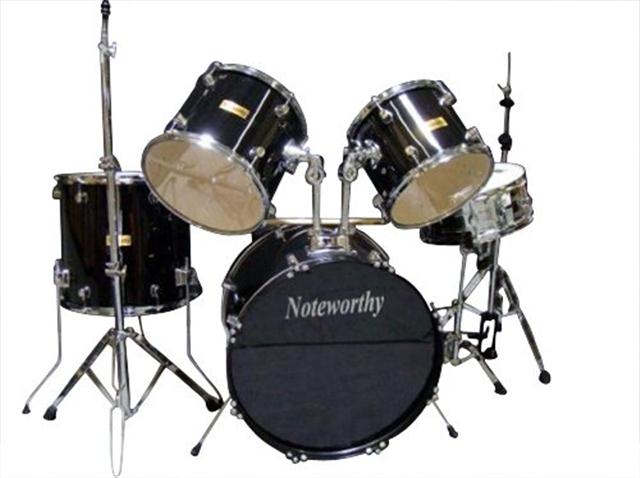 Noteworthy 5-Piece Drum set in Black