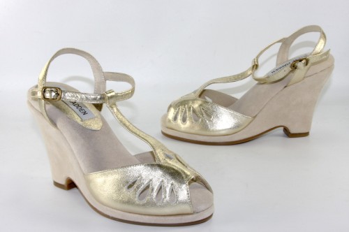 STEVE MADDEN TORCH Womens heels NEW Size 7 $90