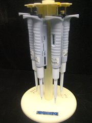 200909-10404: Pipette SET - 6 OXFORD Benchmate II Pipettes w Carousel