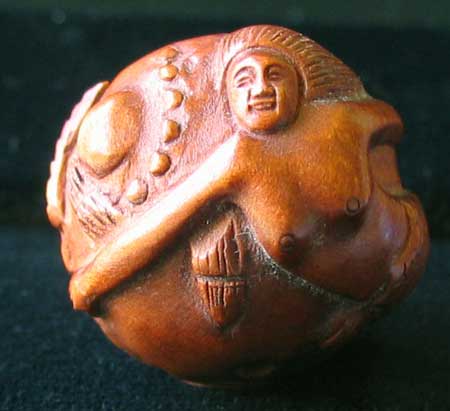 HAND CARVED BOXWOOD MERMAID 20mm Ball Bead 4128CX