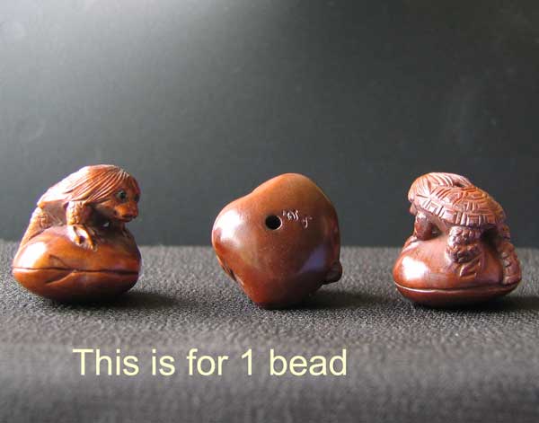 Carved & Signed BOXWOOD TURTLE MAN & CLAM Bead 4128DM