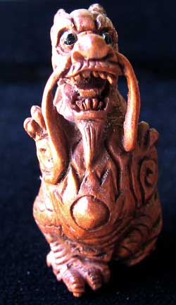 HAND Carved BOXWOOD WARRIOR DRAGON & Sun Bead 4128CY
