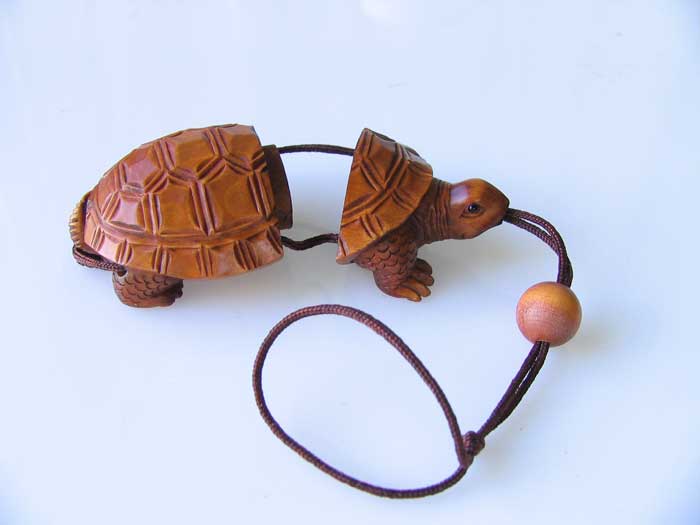 CUTE! Hand Carved TURTLE Purse Boxwood Carving!_007075B
