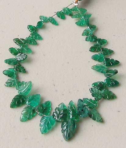 23cts! Natural EMERALD Carved Leaf Bead 6"STRAND 109725