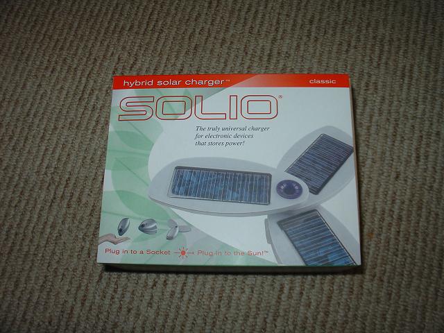 SOLIO UNIVERSAL HYBRID SOLAR CHARGER IPOD PHONE, BLACK