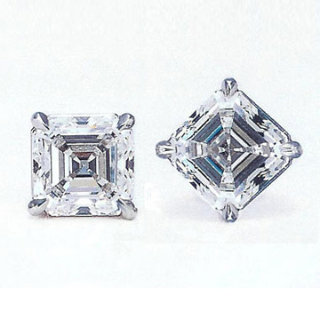 1.50 CT FANCY ASSCHER DIAMOND STUD GOLD EARRINGS G/VS2