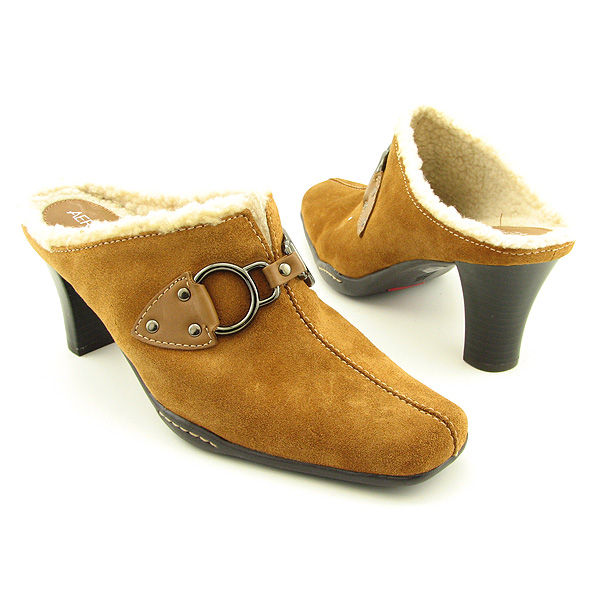 Aerosoles Cinchshearly (Women's) - Black Suede