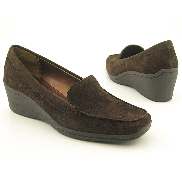 AK Anne Klein Laise (Women's) - Dark Brown Suede