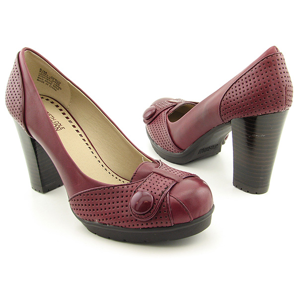 KENNETH COLE REACTION Roses Are Red Heels Pumps Shoes Burgundy Womens