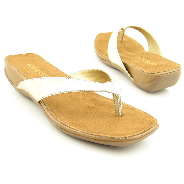 AEROSOLES Heart N Soul Wide Sandals Thongs Shoes Gold Womens