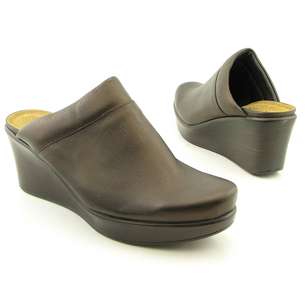 NAOT-Satisfy-Clogs-Mules-Shoes-Bronze-Womens-08-3A