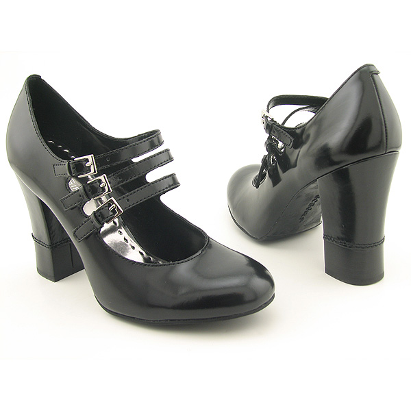 BCBGirls BCBG Illinois Heels Pumps Shoes Black Womens