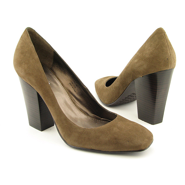 LIZ CLAIBORNE Lala Heels Pumps Shoes Brown Womens