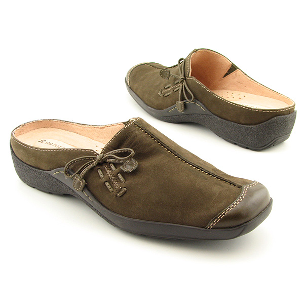 Naturalizer Detail (Women's) - Camelot Nubuck/Leather