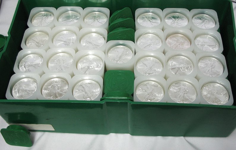 SPECIAL OPEN BOX INVESTMENT 500 SILVER EAGLES