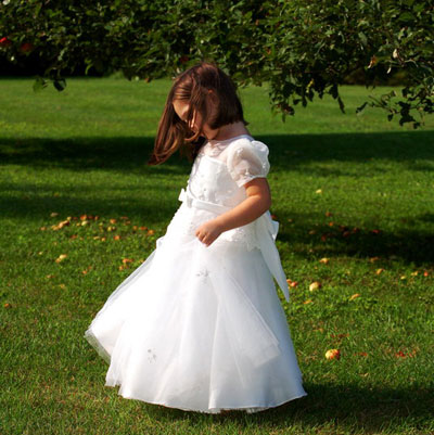 Site Blogspot  White Dress on Affordable Flower Girl Dresses  White Flower Girl Dress