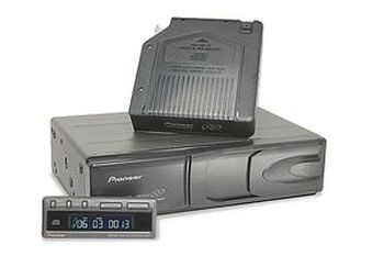 PIONEER CDX-FM687 FM-MODULATED 6-DISC CD CHANGER