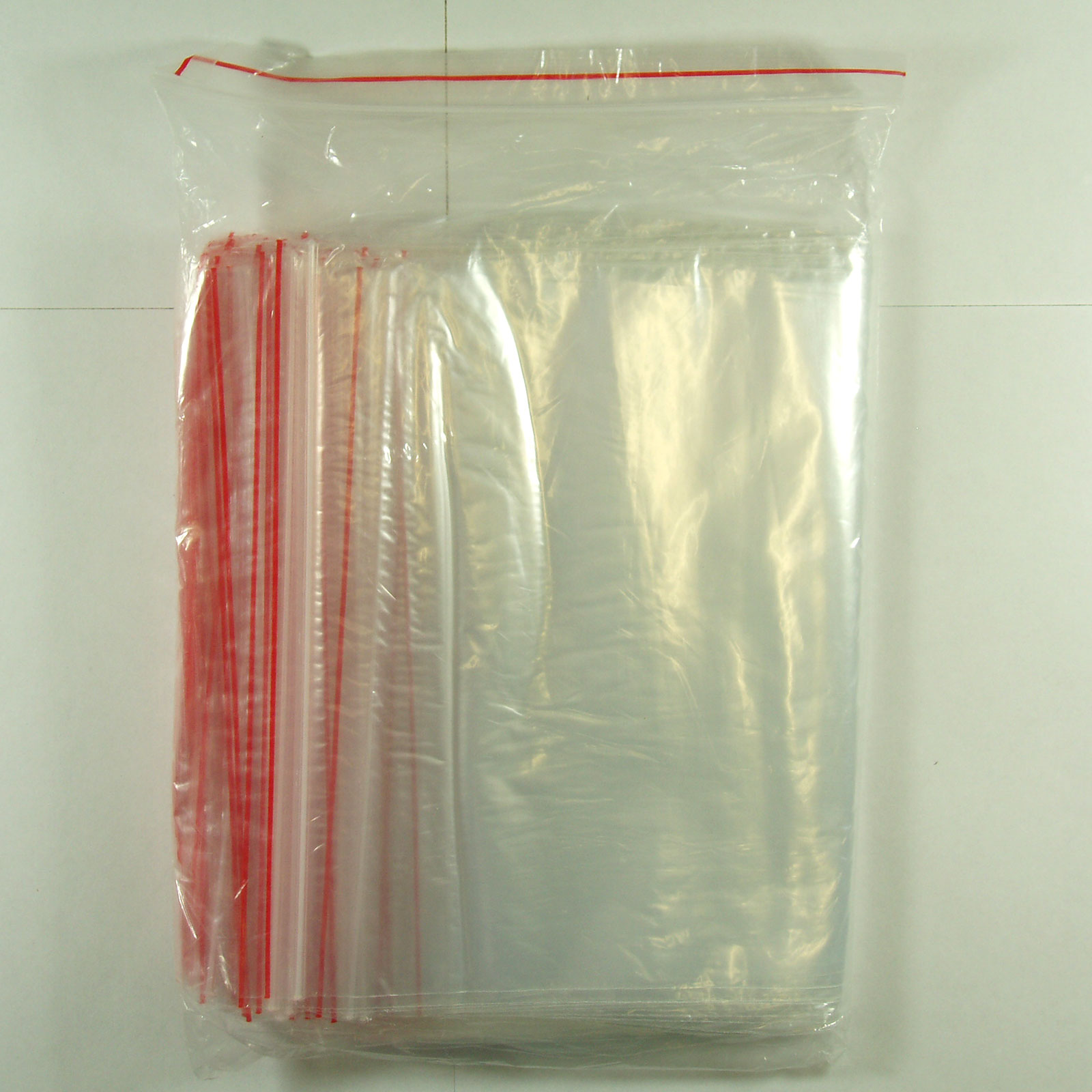 100 8.75" x 12.5" Resealable Plastic Bags (22cm x 32cm)