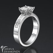 18K_1pri_408: 18K Yellow Gold Diamond Ring 1.82 CT SI1 D Princess Cut