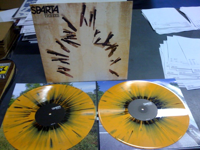 sparta peach with black