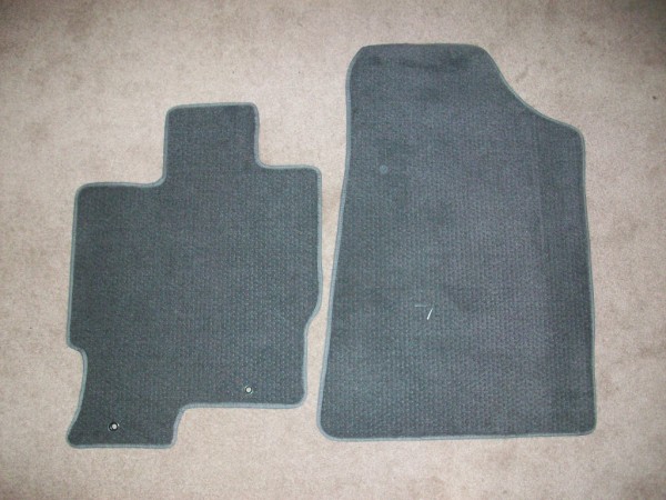   carpet floor mats this 2 pc fronts truck suv van set is designed to